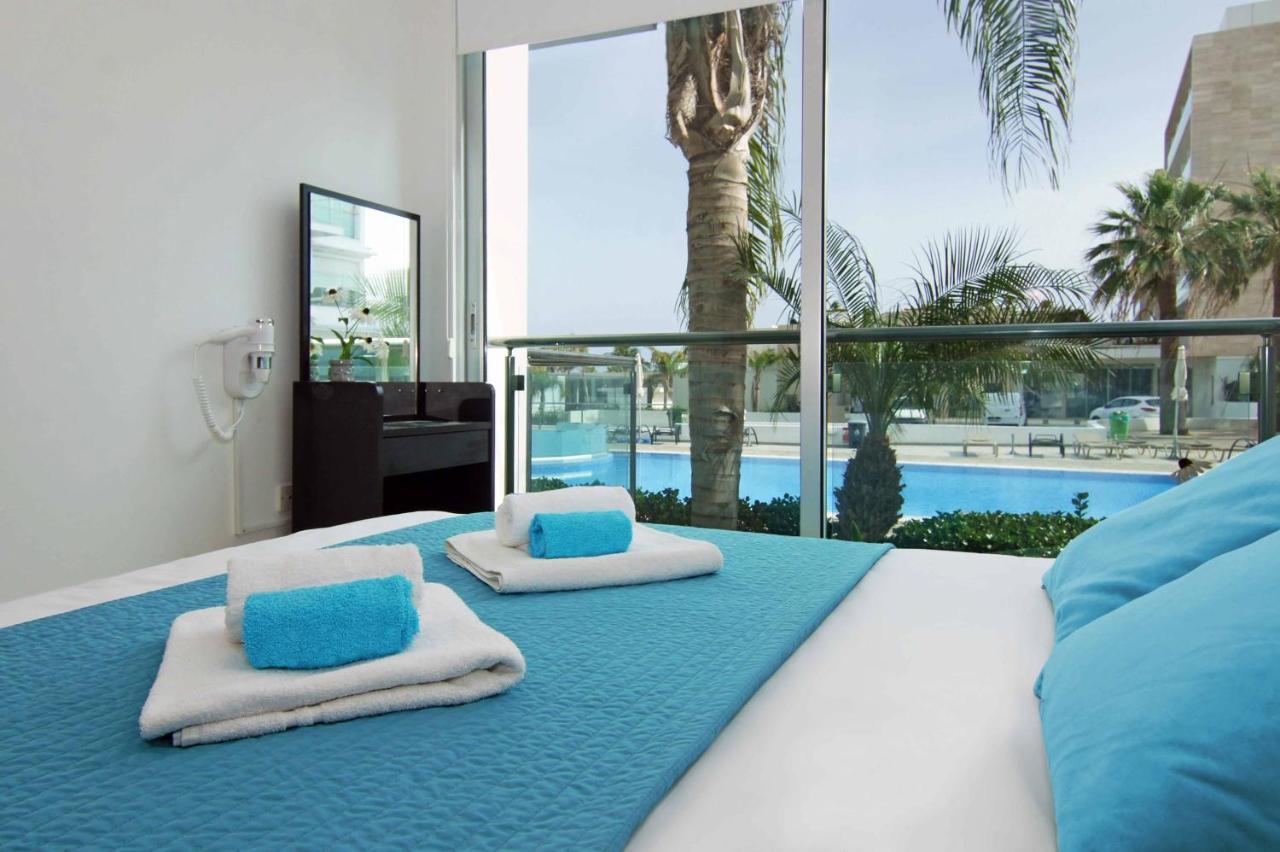 Diana - Coralli Beachfront Apartment Protaras Exterior photo
